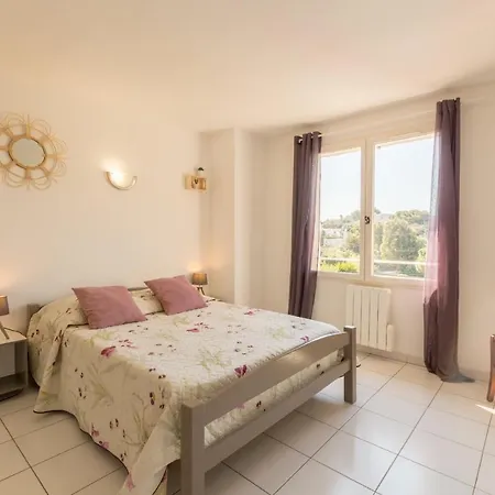 Le Verger, Lumineuse Et Agreable Avec Son Espace Exterieur Clos Au Coeur De Notre Vignoble *